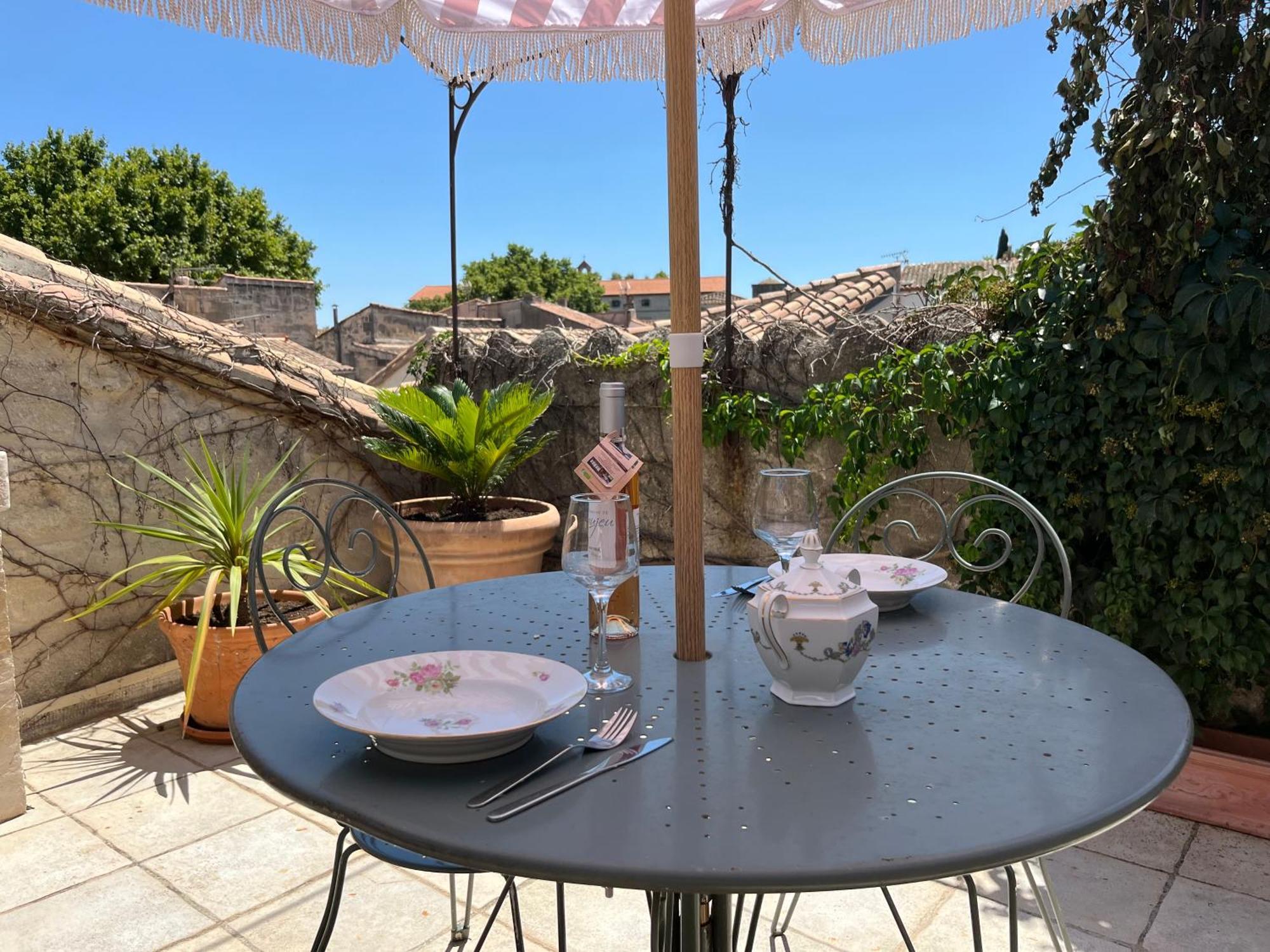 La Confidentielle Centre Terrasse Hébergement de vacances *